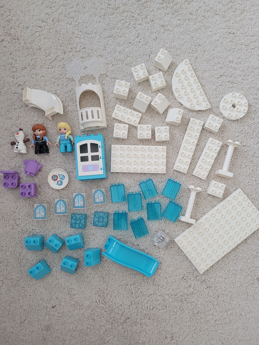 Lego Duplo Frozen Ice Castle Set. Elsa, Anna, Olaf. Retired set